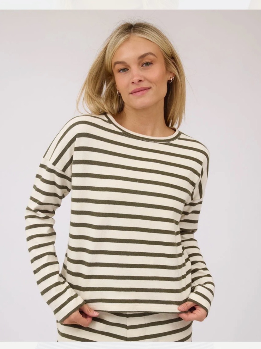 Albion fit Striped Crew Neck Sweater in navy & Cream